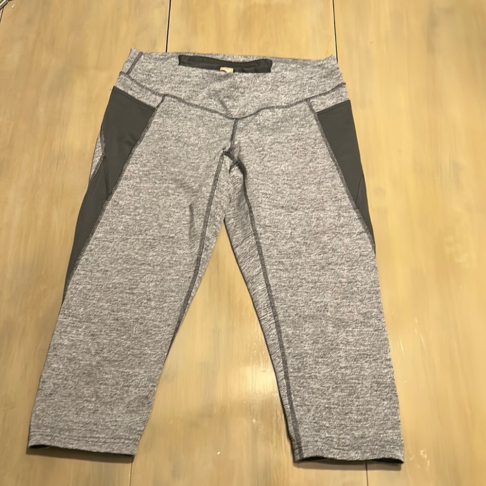 Capri length workout pants